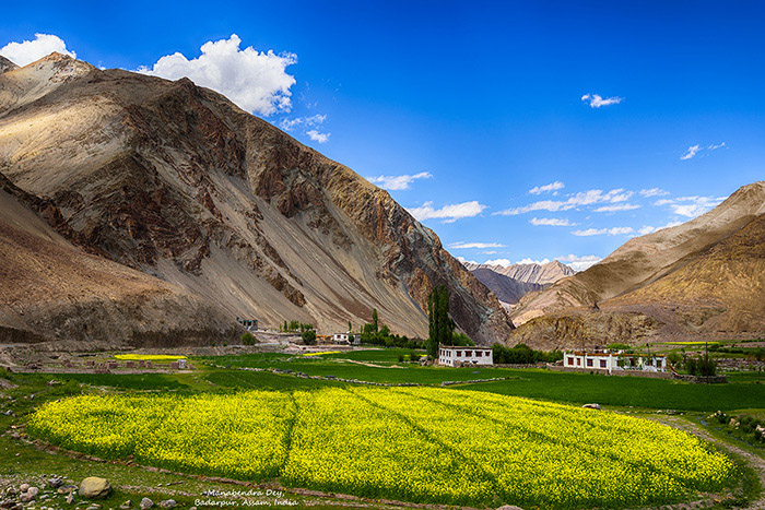 ladakh landscape properly exposed